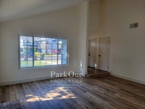 927 Palace Ct in Benicia, CA - Building Photo - Building Photo