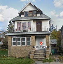 1823 Bailey Ave in Buffalo, NY - Building Photo