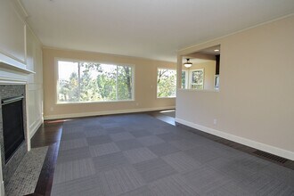 3328-3328 SW 10th Ave in Portland, OR - Building Photo - Building Photo