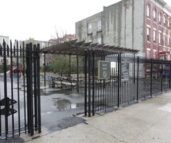 517 New Jersey Ave in Brooklyn, NY - Building Photo