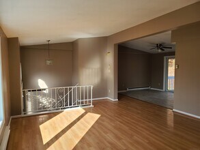 155 Flanders Rd in East Lyme, CT - Building Photo - Building Photo