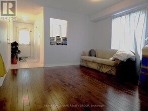 45 RODEO Dr in Ottawa, ON - Building Photo - Building Photo
