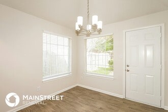 10130 Cross Valley Dr in Cordova, TN - Foto de edificio - Building Photo