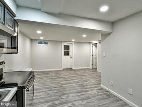 1203 Kings Heather Dr in Bowie, MD - Building Photo - Building Photo