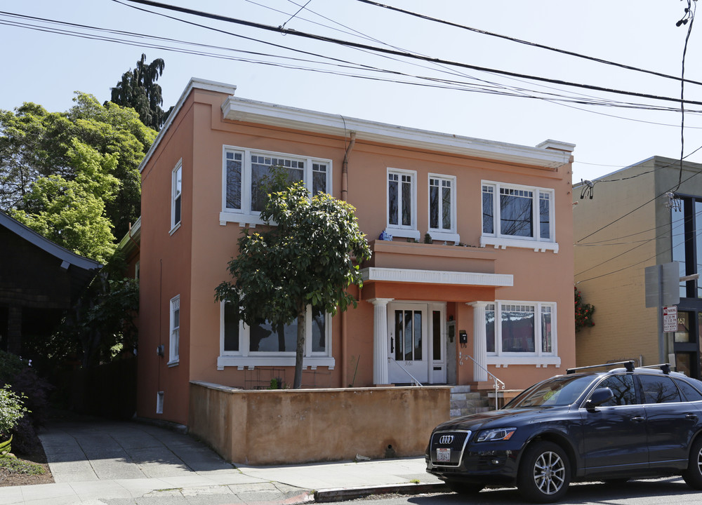 3161 College Ave in Berkeley, CA - Building Photo