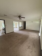 6404 J F Douglas Dr in Ocean Springs, MS - Building Photo - Building Photo