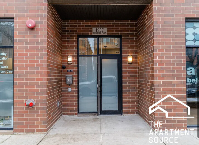 1937 W Diversey Pkwy-Unit -3C in Chicago, IL - Building Photo - Building Photo
