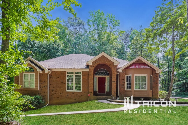 property at 190 Longwood Dr