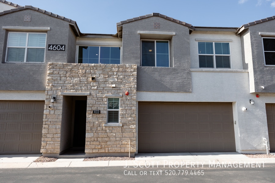 4604 S Park Grove St in Gilbert, AZ - Building Photo