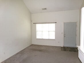 211 Malamute Ln in Greensboro, NC - Building Photo - Building Photo