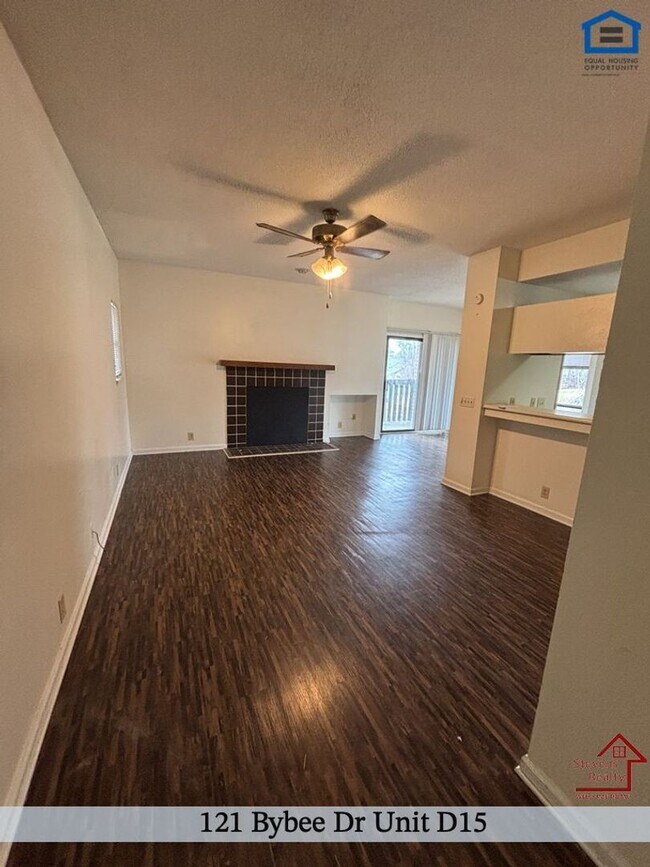 121 Bybee Dr in McMinnville, TN - Building Photo - Building Photo