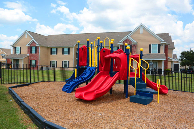 The Life at Westpark I in Houston, TX - Building Photo - Building Photo