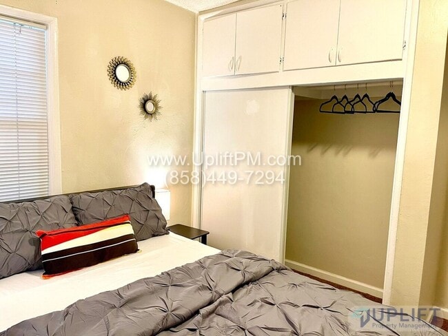 4829 Castle Ave in San Diego, CA - Building Photo - Building Photo