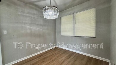 804 La Marche Dr in Jacksonville, FL - Building Photo - Building Photo