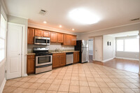 209-11 Transcontinental Dr in Metairie, LA - Building Photo - Building Photo