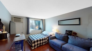 14 Murdock St, Unit 2-2 in Somerville, MA - Foto de edificio - Building Photo