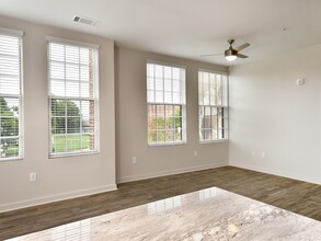 Canvas Lofts in Greenville, SC - Building Photo - Building Photo