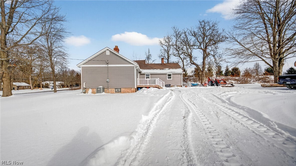 11015 Clarke Rd in Columbia Station, OH - Building Photo