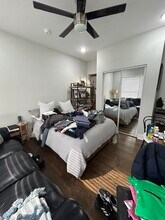 709 W Barry Ave in Chicago, IL - Building Photo - Building Photo