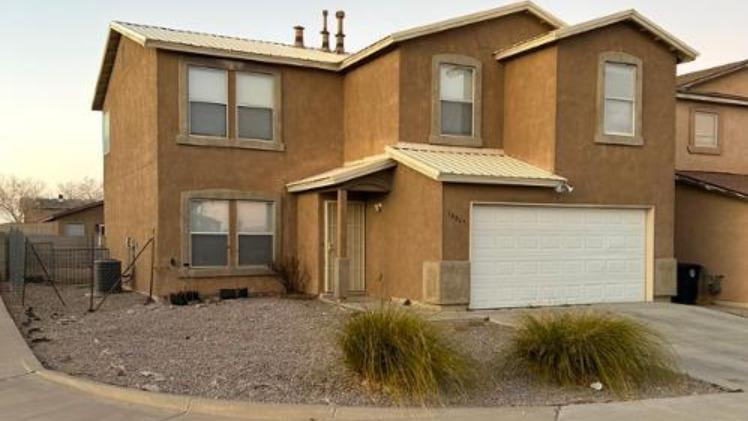 10047 High Range Rd SW in Albuquerque, NM - Building Photo