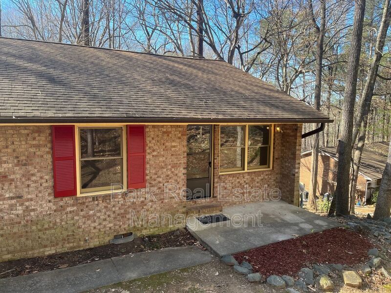 293 Cedar Terrace Rd in Chapel Hill, NC - Building Photo