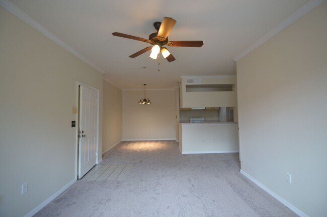 5616 Pinnacle Heights Cir in Tampa, FL - Building Photo - Building Photo