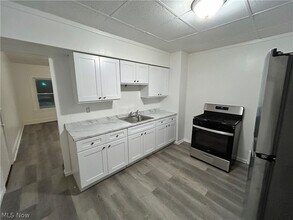 2232 W 103rd St, Unit 1 in Cleveland, OH - Building Photo - Building Photo