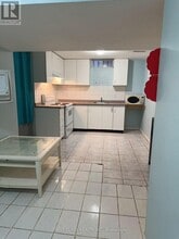 18 Angela Ct in Markham, ON - Building Photo - Building Photo