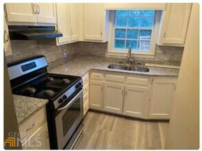 51 Nail Rd in Mcdonough, GA - Building Photo - Building Photo