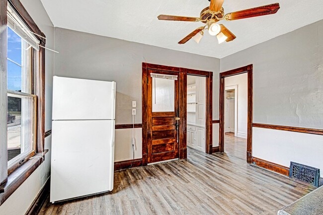 property at 2864 N Cramer St