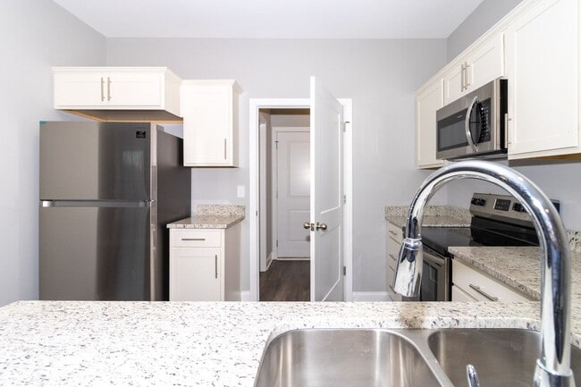 property at 102 Bellbrook Ln