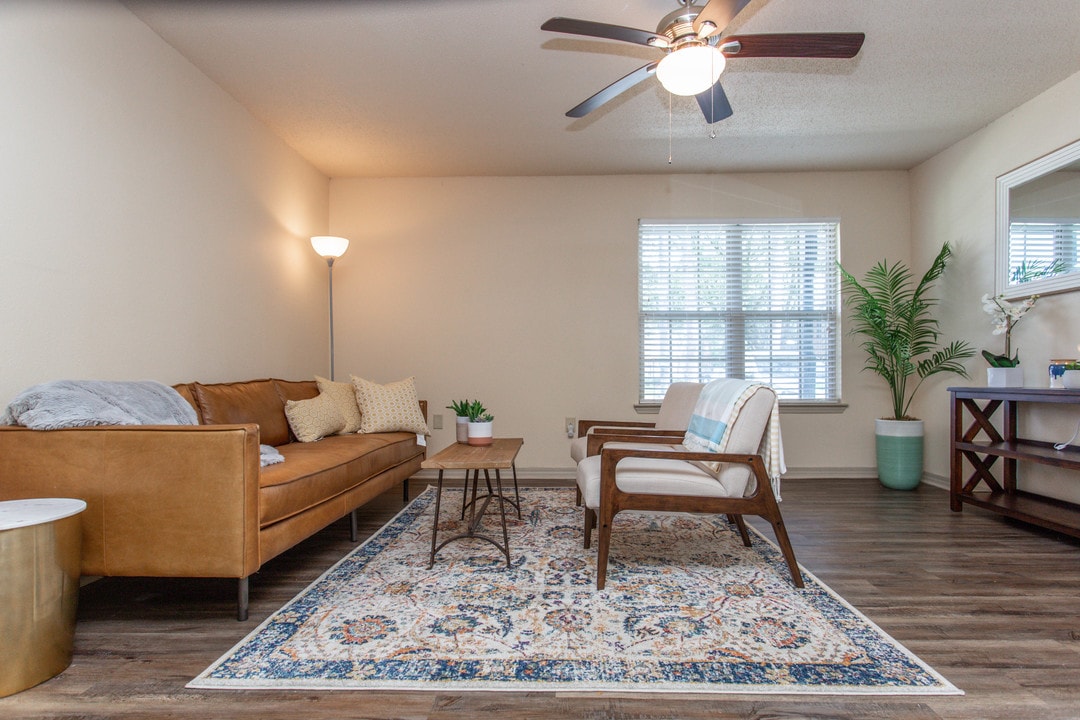 Ardendale Oaks Apartments in Baton Rouge, LA - Building Photo
