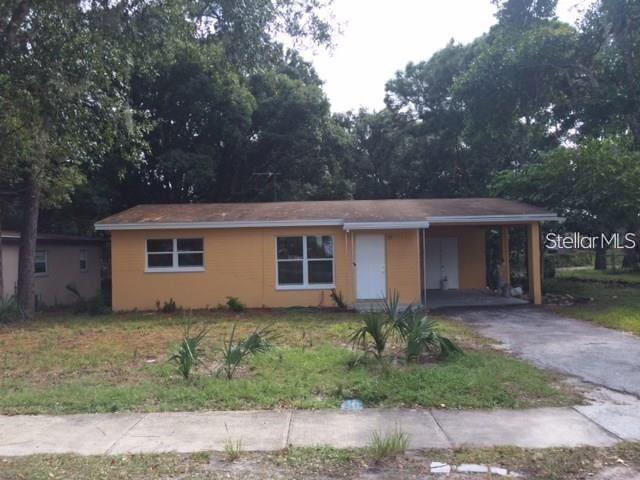 720 E Spruce St in Tarpon Springs, FL - Building Photo
