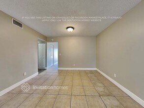 16105 Sagebrush Rd in Tampa, FL - Building Photo - Building Photo