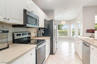 21687 Windham Run in Estero, FL - Foto de edificio - Building Photo