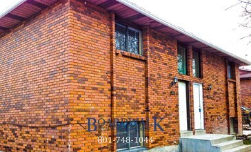 233 E Julie Anna Dr in Sandy, UT - Building Photo - Building Photo