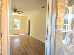 4018 Medford Rd in Fort Worth, TX - Building Photo - Building Photo