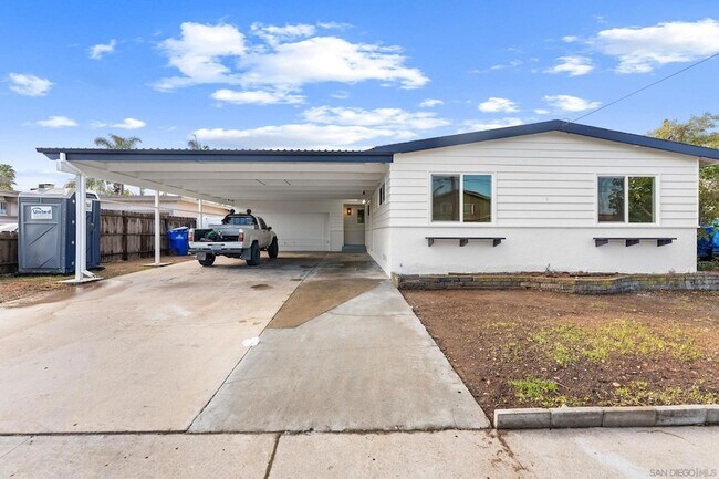 8875 Gowdy Ave, Unit 2BD in San Diego, CA - Building Photo - Building Photo