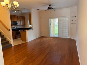 1241 Twin Trees Ln in Sanford, FL - Building Photo - Building Photo