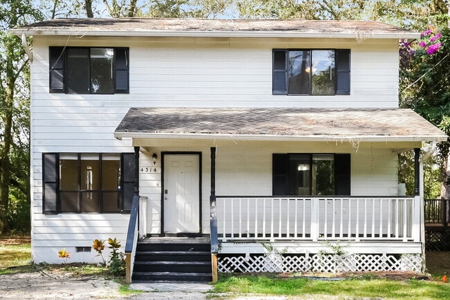 property at 4314 Pine Hills Cir