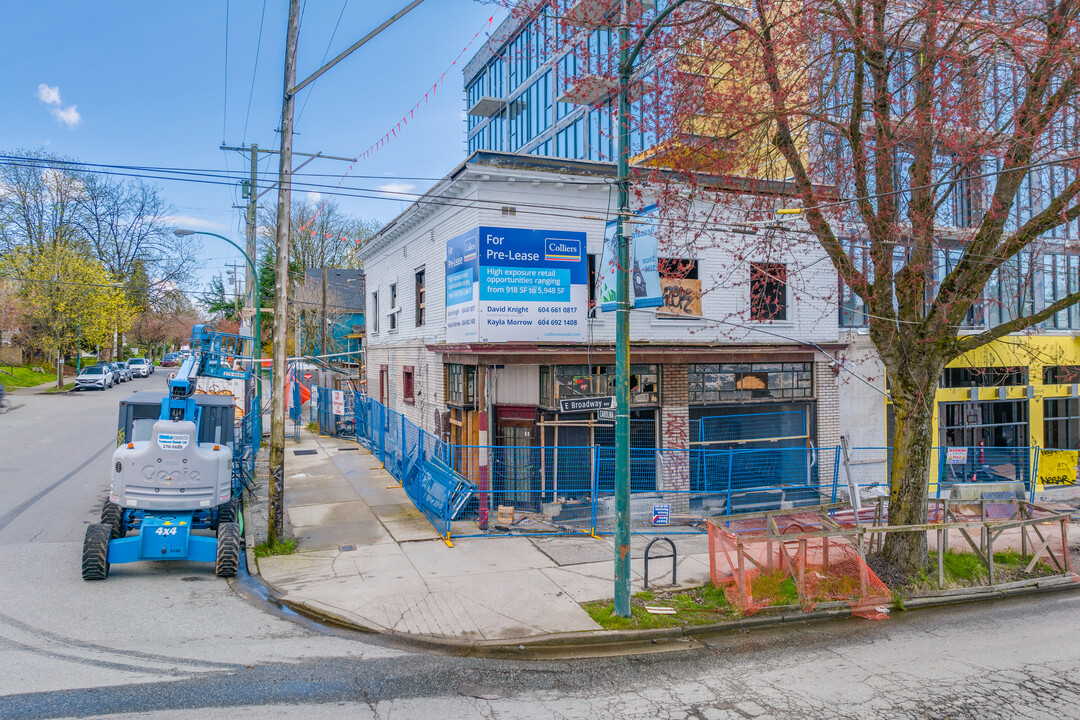 Faber Block in Vancouver, BC - Building Photo