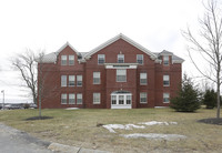 Brick Hill Cottages in South Portland, ME - Foto de edificio - Building Photo