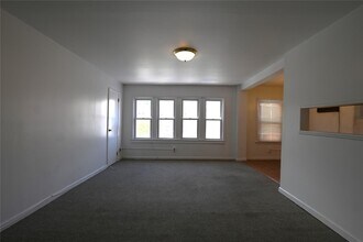 1328 Rte 9W in Marlboro, NY - Building Photo - Building Photo
