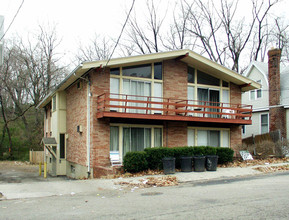 2477 Paris St in Cincinnati, OH - Building Photo - Building Photo