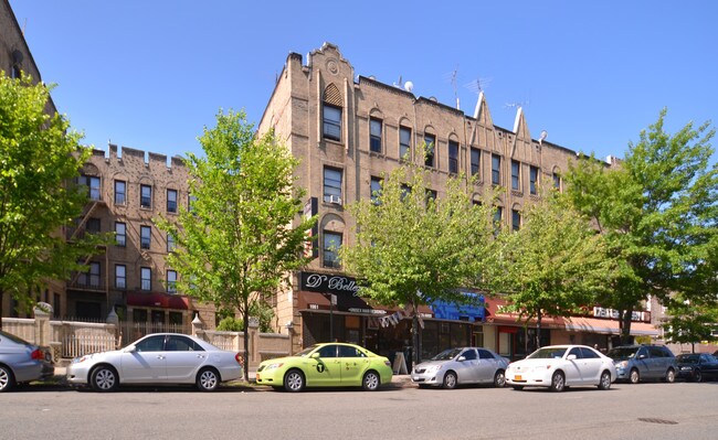 1957 Bronxdale Ave in Bronx, NY - Foto de edificio - Building Photo