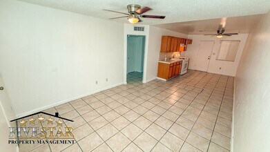 1217 Tulare St in Bakersfield, CA - Building Photo - Building Photo