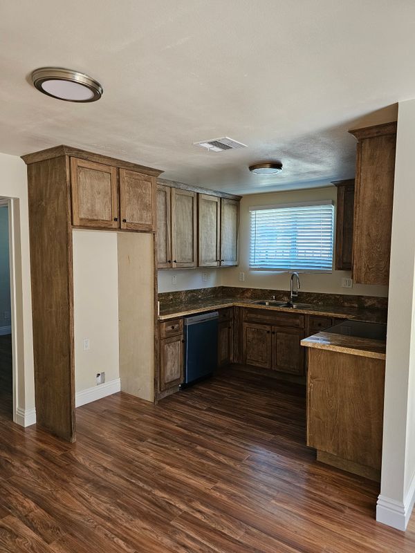587 N Orange in Orange, CA - Building Photo - Building Photo