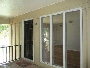 507 NW 39th Rd-Unit -214 in Gainesville, FL - Building Photo - Building Photo