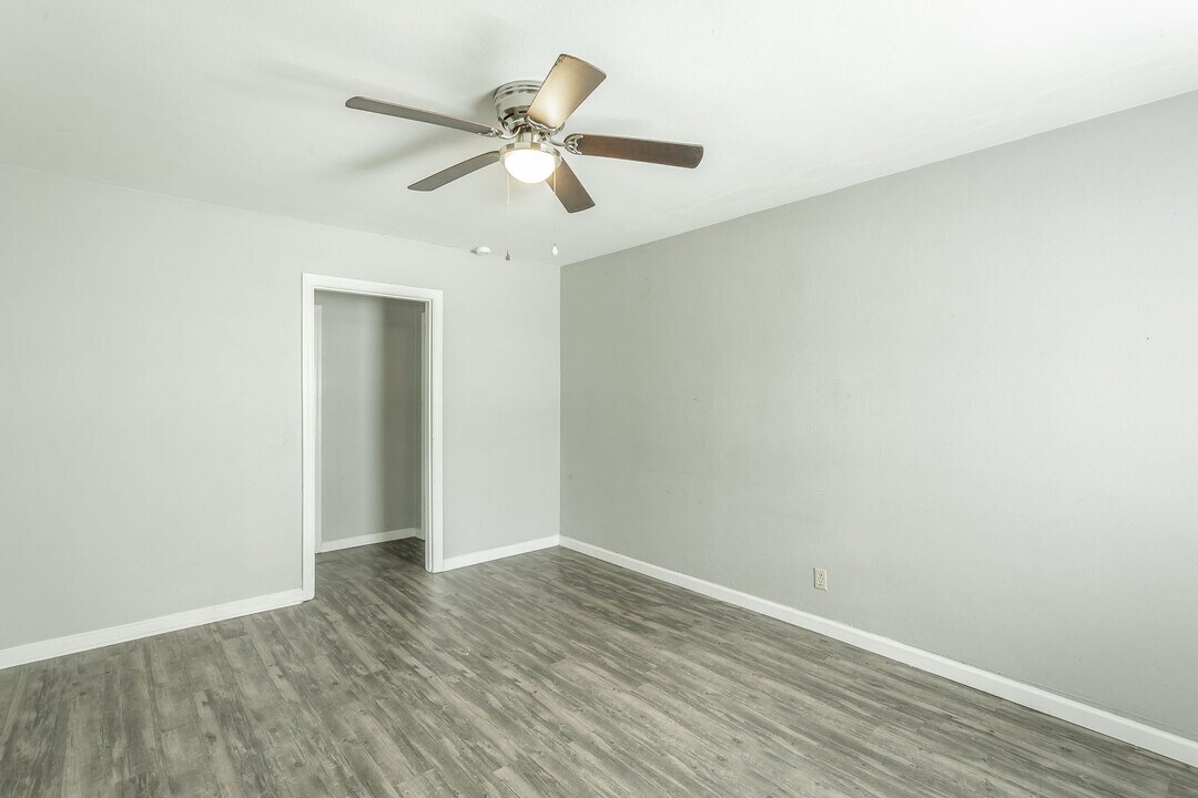 207 Laws Ave in Chattanooga, TN - Building Photo