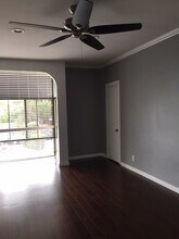 697 Bay St, Unit Upstairs Unit in Santa Monica, CA - Building Photo - Building Photo